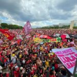 Apoiadores de Lula fazem “ato da virada” na Esplanada antes do 2º turno