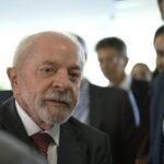"Esse país não pode ter um miliciano na Presidência da República", diz Lula