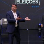 Flávio confronta Lula sobre fraudes no INSS: “Você não poupou nem os aposentados”
