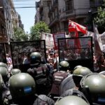Protestos em favor da educação na Argentina terminam em confronto
